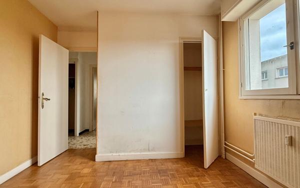 Appartement à vendre    4 pièces • 70,50 m2 Chenôve