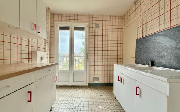 Appartement à vendre    4 pièces • 70,50 m2 Chenôve