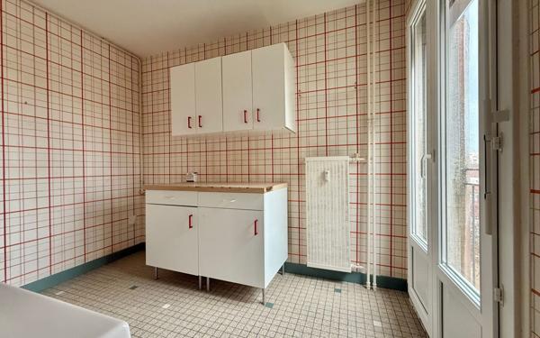 Appartement à vendre    4 pièces • 70,50 m2 Chenôve