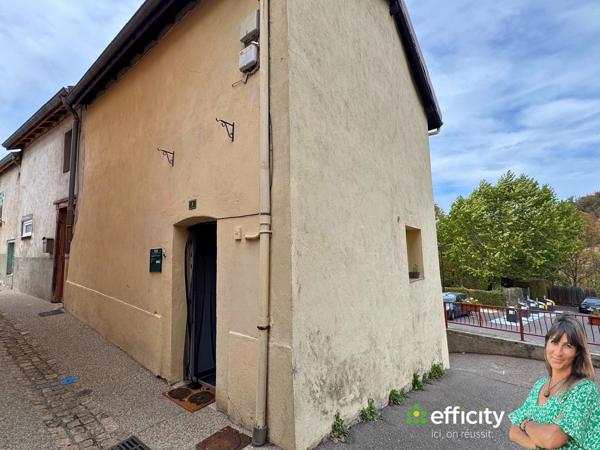Maison
         3 pièces
        - 53 m² Exclusivité 59 000 € *