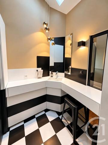 Appartement F3 Bis à vendre  5 pièces - 105 m 2   PONTARLIER  - 25