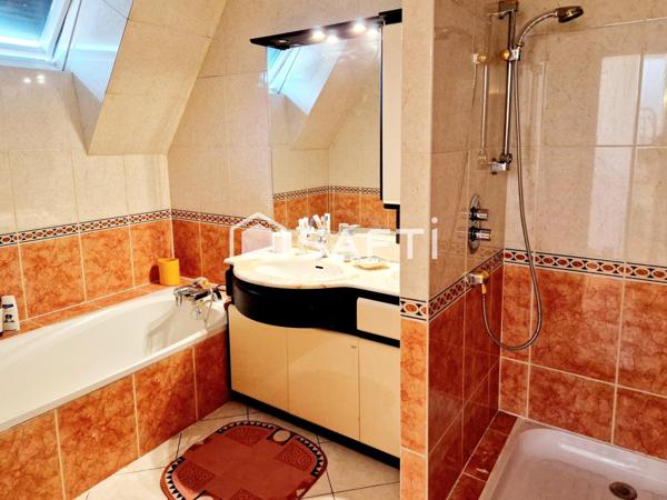 Maison  6 p, 4 chambres, terrasses, garage, jardin