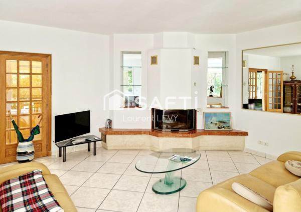 Maison  6 p, 4 chambres, terrasses, garage, jardin