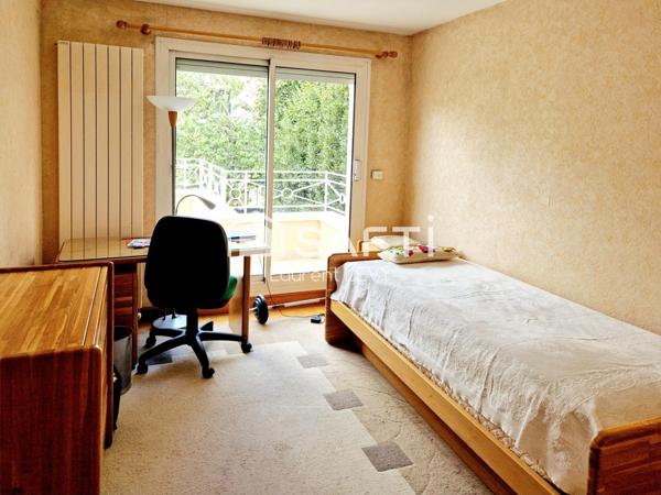 Maison  6 p, 4 chambres, terrasses, garage, jardin