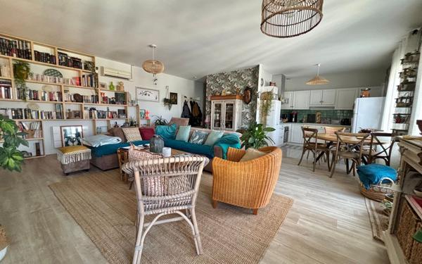 Appartement à vendre    4 pièces • 100,74 m2 Vauvert