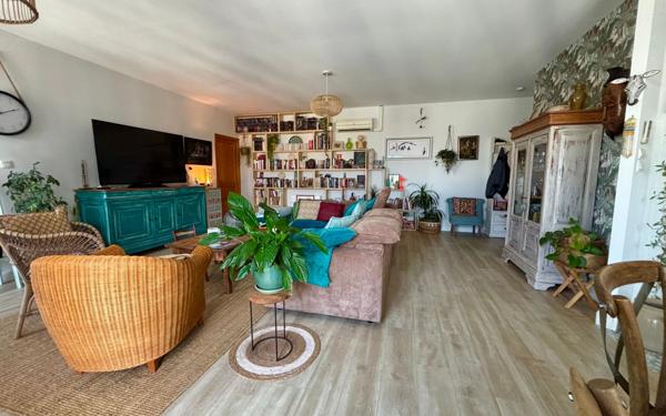 Appartement à vendre    4 pièces • 100,74 m2 Vauvert