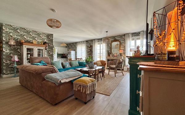 Appartement à vendre    4 pièces • 100,74 m2 Vauvert