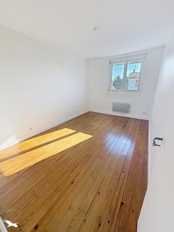 Maison 98 280 € La Rochefoucauld 4 p 74 m² DPE D