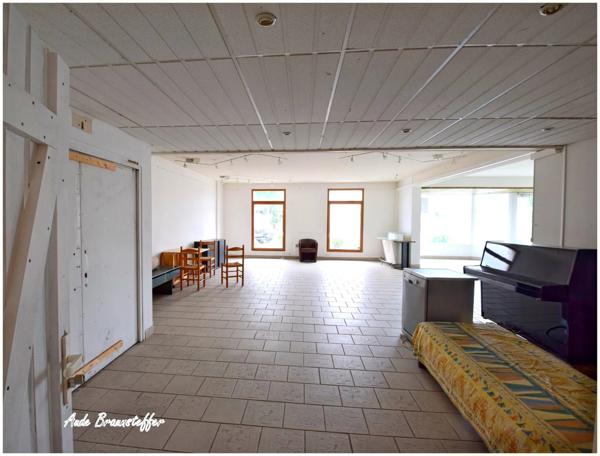 Local/bureau à vendre LA COUARDE SUR MER (17), local commercial premium
