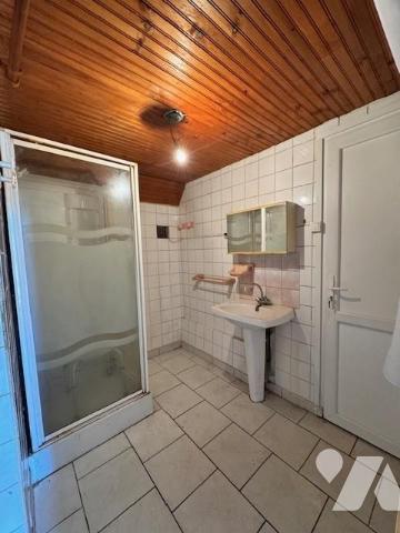 MAISON ANCIENNE A RAFRAICHIR