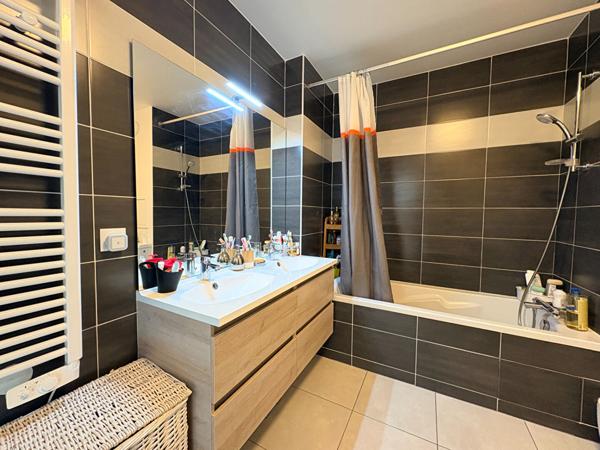 NANTERRE ? Appartement 4 pièces familial avec balcon