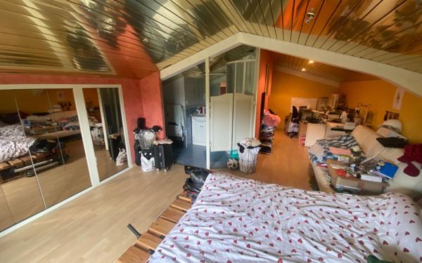 Maison à vendre    5 pièces •  Monteils