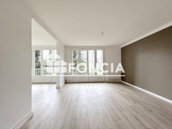 Location Appartement 3 pièces 71 m² - 11 RUE DE L'HIPPODROME Nantes 44300