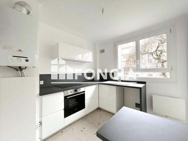 Location Appartement 3 pièces 71 m² - 11 RUE DE L'HIPPODROME Nantes 44300