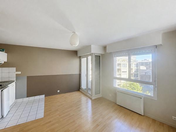 Brest centre ville : Studio 30 m² copropriété standing avec ascenseur