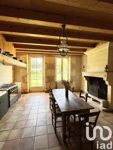 Demeure 9 pièces de 242 m² à Brizambourg (17770)