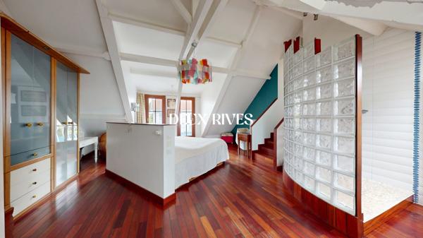 Très belle maison - 217 m2 - 6 pièces - Longchamp - Parcelle 530m2