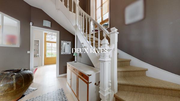 Très belle maison - 217 m2 - 6 pièces - Longchamp - Parcelle 530m2