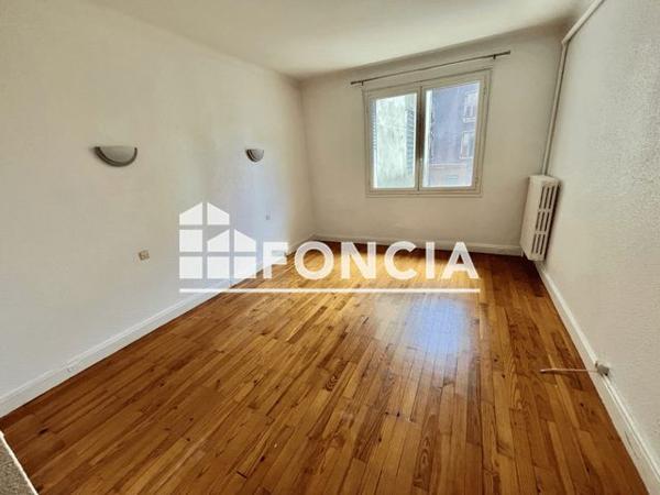 Location Appartement 3 pièces 70.48 m² - 67 RUE DES ALPES Valence 26000