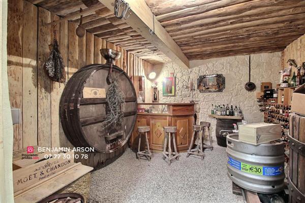 Maison Le Bourget Du Lac 8 pièces 177 m2