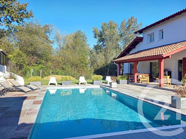 Maison à vendre  9 pièces - 243 m2 ST PIERRE D IRUBE - 64