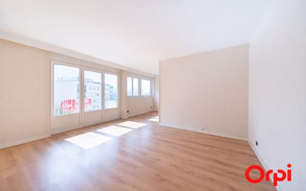 Appartement à vendre    4 pièces • 82,01 m2 Mâcon