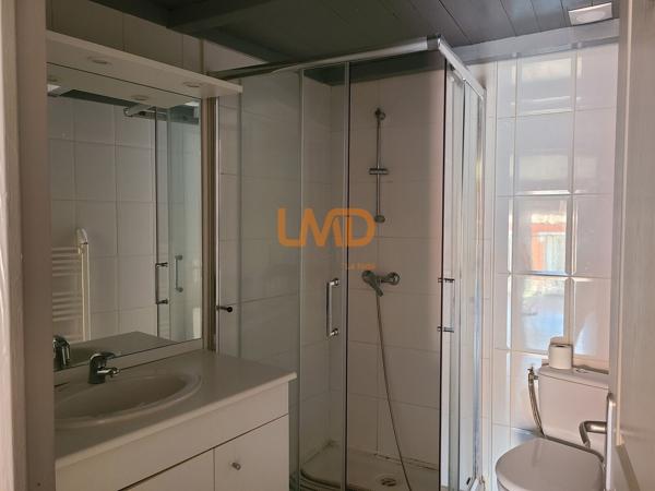 immeuble d'habitation sur 3 niveaux