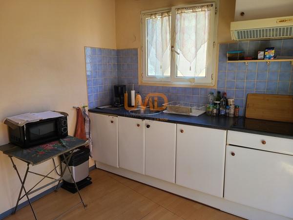 immeuble d'habitation sur 3 niveaux
