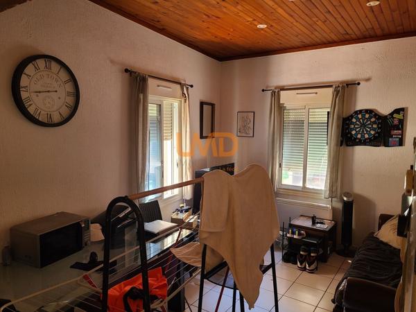 immeuble d'habitation sur 3 niveaux