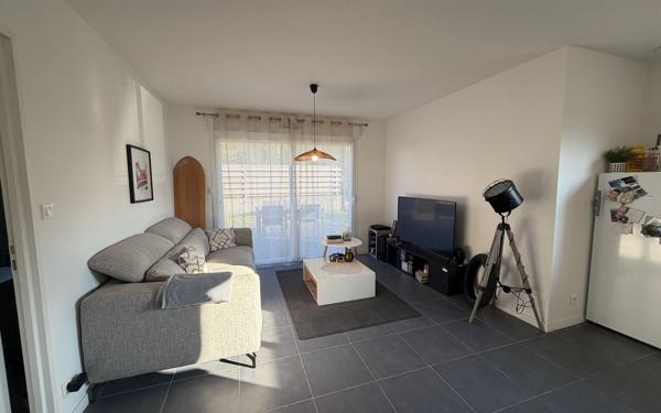 Maison à vendre    3 pièces •  Médis