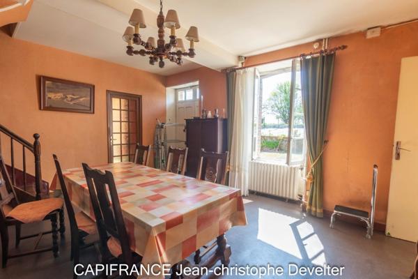 Maison à vendre GORRON (53) maison en pierres 3 chambres avec dépendances sur terrain de 3450 m2