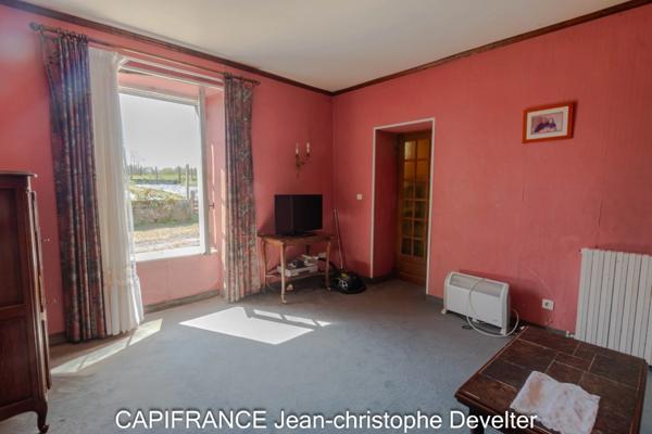 Maison à vendre GORRON (53) maison en pierres 3 chambres avec dépendances sur terrain de 3450 m2