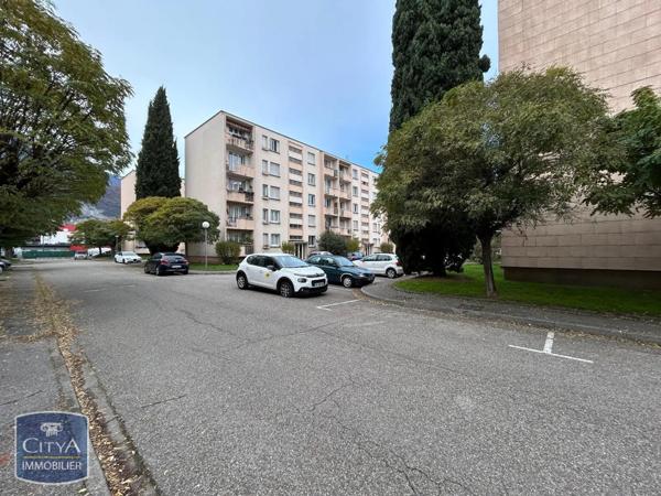 Appartement à louer 3 pièces 54.01m²