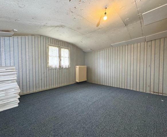 MAISON 120 m2 environ- 5CHAMBRES- TERRAIN 1200 m2