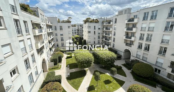 Location Appartement 4 pièces 92.49 m² - Issy-les-moulineaux 92130