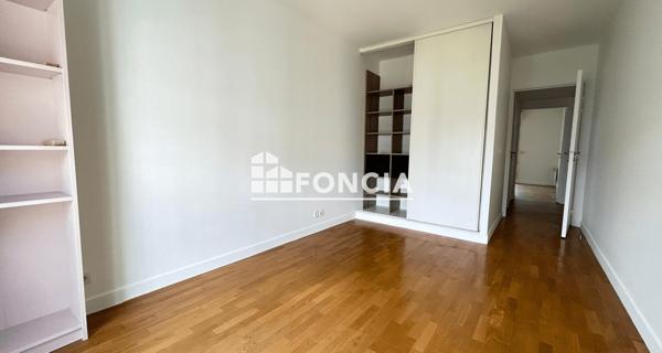 Location Appartement 4 pièces 92.49 m² - Issy-les-moulineaux 92130