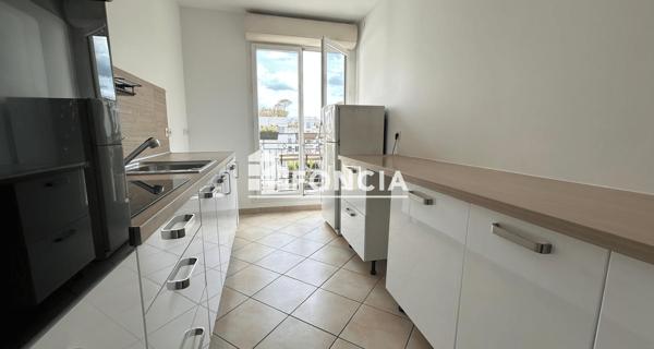 Location Appartement 4 pièces 92.49 m² - Issy-les-moulineaux 92130