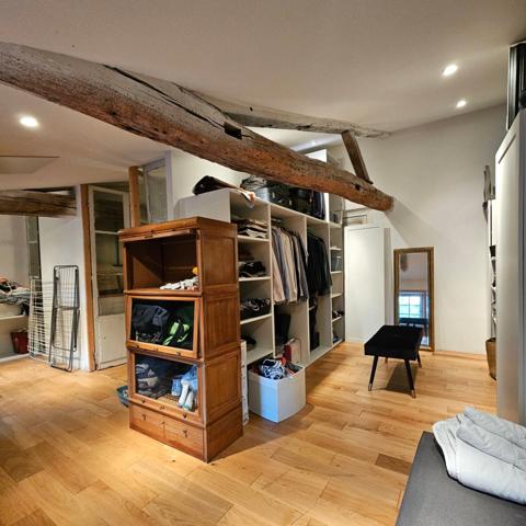 Cozes (17120) 

belle maison bourgeoise de ville