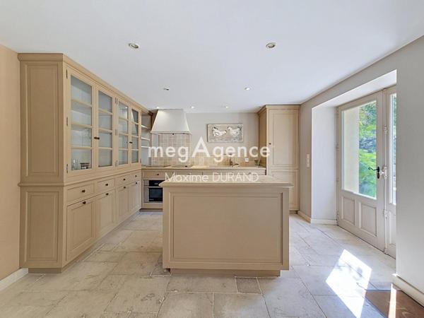 Maison à CHOLET, 49300 - 8 pièces 200m²