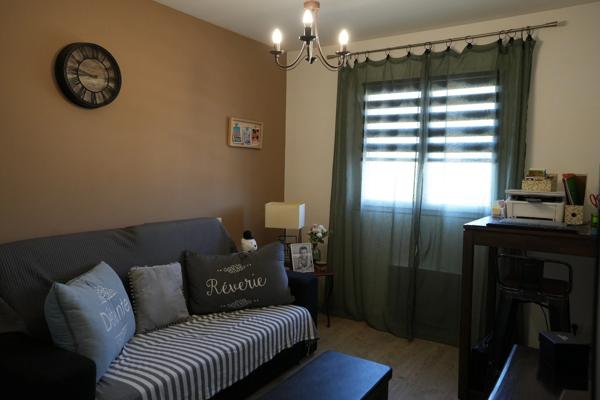 Maison plain pied avec piscine . 1h de Bordeaux, 3h de Paris