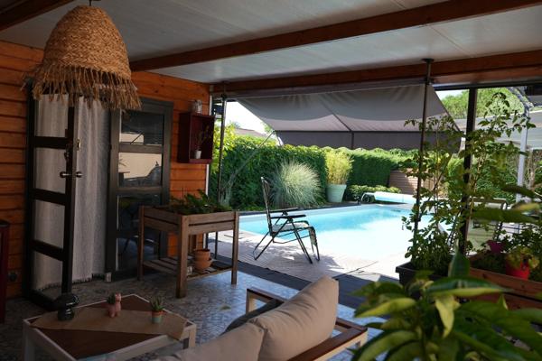 Maison plain pied avec piscine . 1h de Bordeaux, 3h de Paris