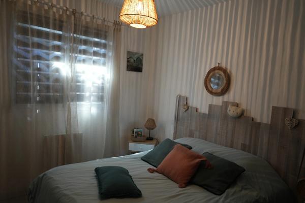 Maison plain pied avec piscine . 1h de Bordeaux, 3h de Paris