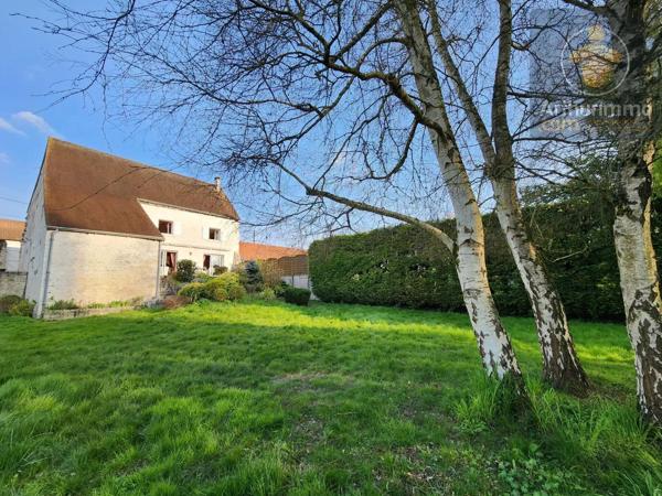 Vente                                                      Maison
                        
                     6 pièces                      226 m2                     à Beaugency