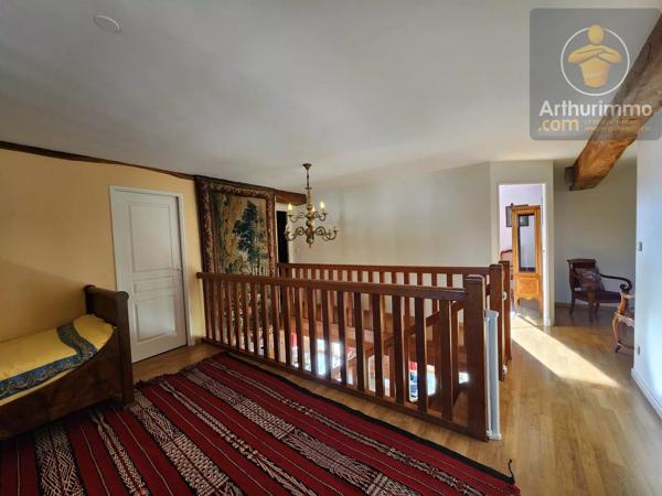 Vente                                                      Maison
                        
                     6 pièces                      226 m2                     à Beaugency