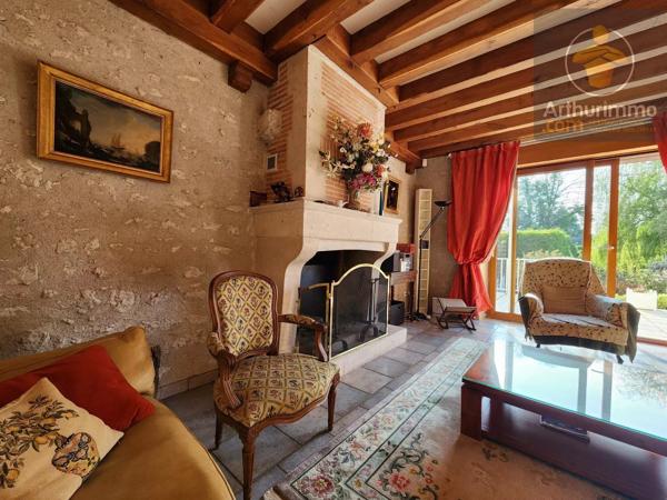 Vente                                                      Maison
                        
                     6 pièces                      226 m2                     à Beaugency