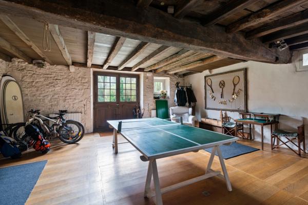 Maison à vendre 14 pièces (64)