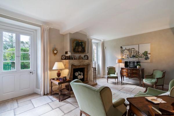 Maison à vendre 14 pièces (64)