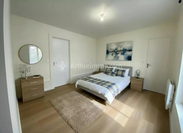 Location                                                      Appartement
                        
                     2 pièces                      48 m2                     à Tours