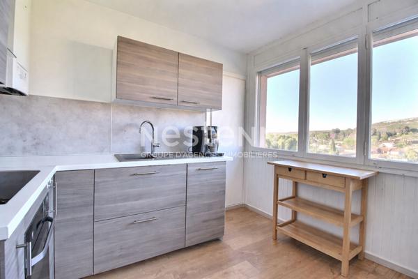 Marignane - Appartement 3/4 pièces à vendre aux Pennes Mirabeau - Dernier étage, calme et lumineux