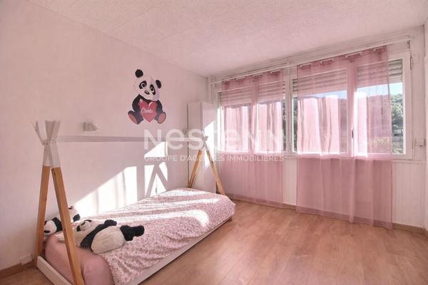 Marignane - Appartement 3/4 pièces à vendre aux Pennes Mirabeau - Dernier étage, calme et lumineux